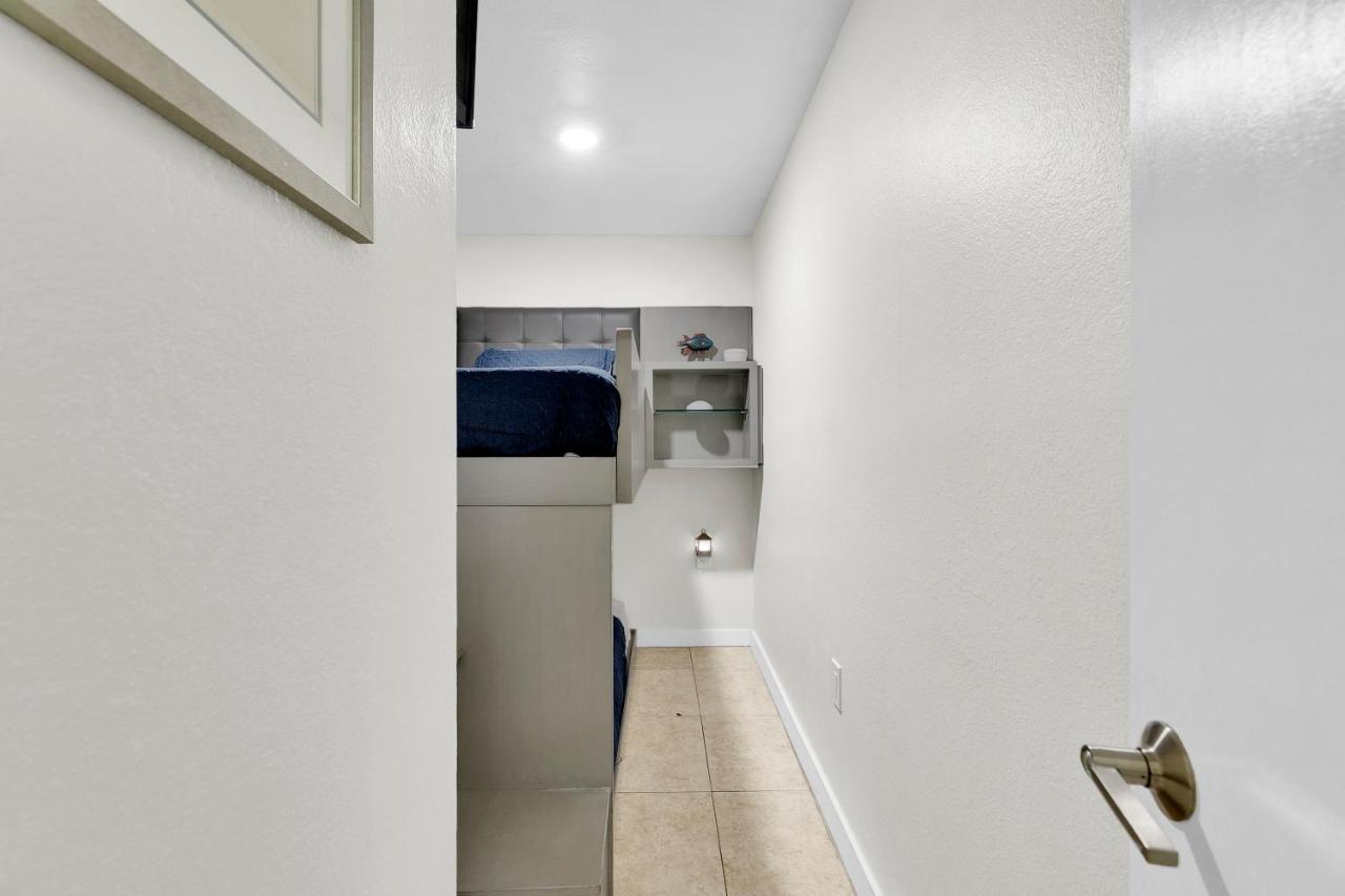 Ground Floor And Private Terrace Villa South Padre Island Buitenkant foto